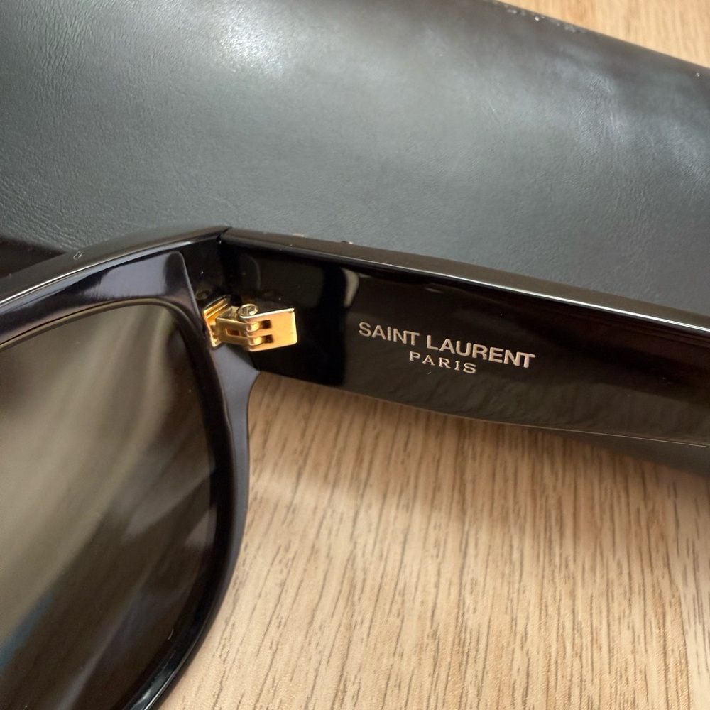 Saint Laurent Black Cat-Eye Sunglasses with Gold Logo - Picture 6 of 12